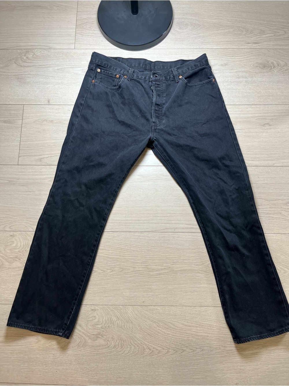 LEvis 501 button fly Men's Classic Straight Black Jeans 36x39